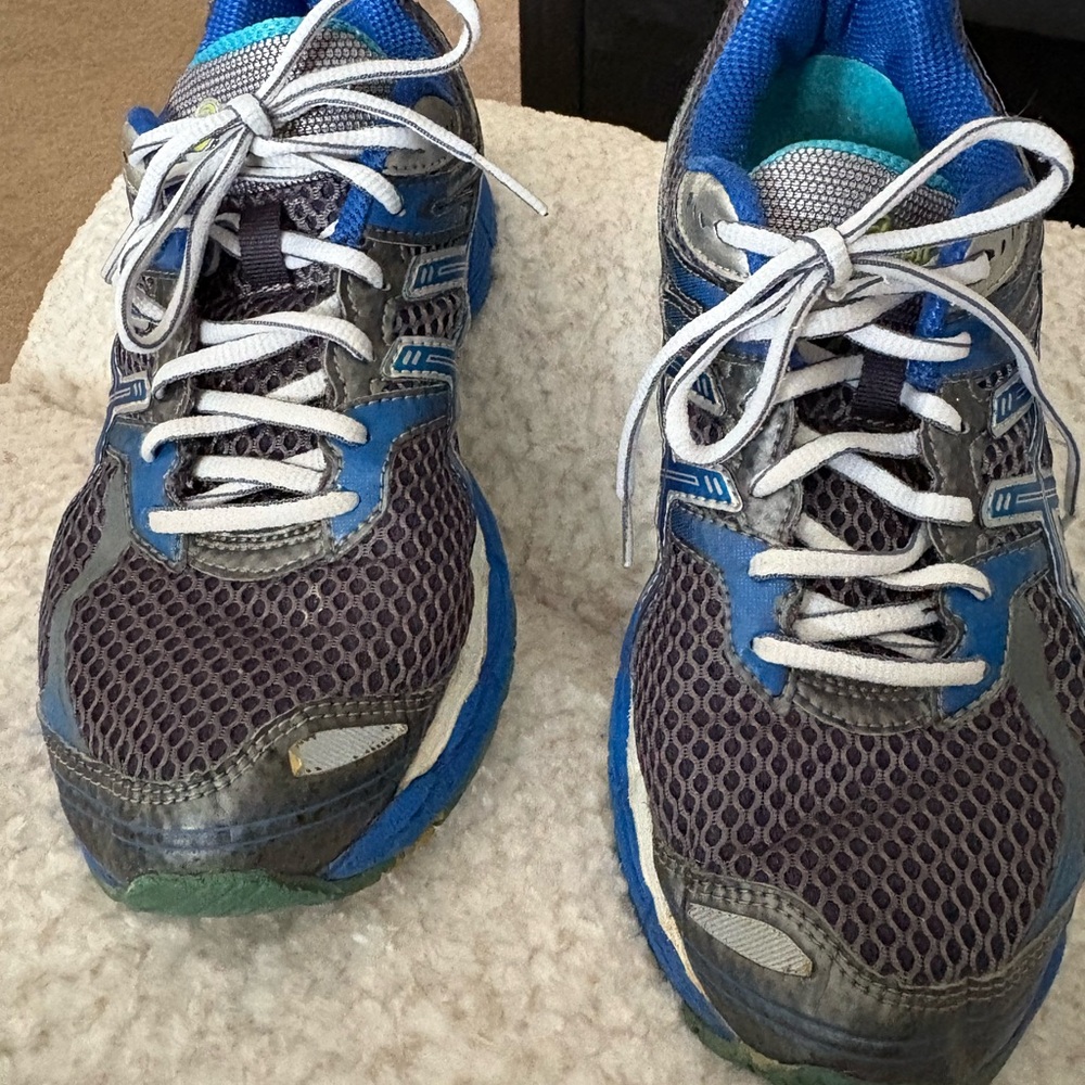 Blue and Gray Asics Gel Cumulus-14 Athletic Shoes